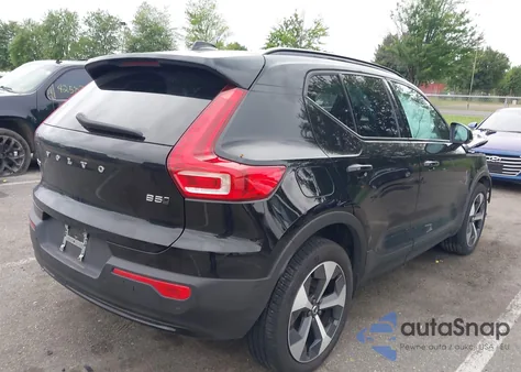 2024 Volvo Xc40 B5 Plus Dark Theme из США, поврежденный, VIN YV4L12UL7R2229655